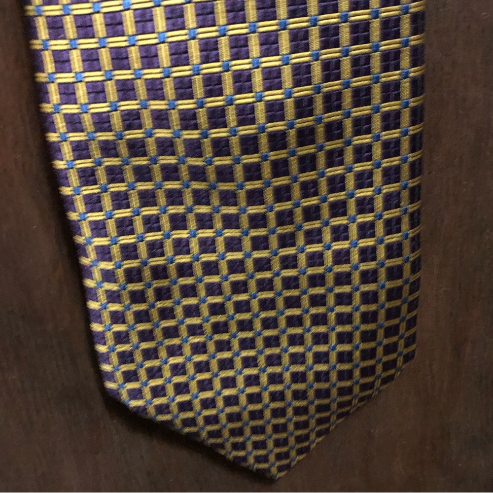 Vintage New No Tags JoS. A.Bank 60” tie 100% silk made in USA. Ready to wear!